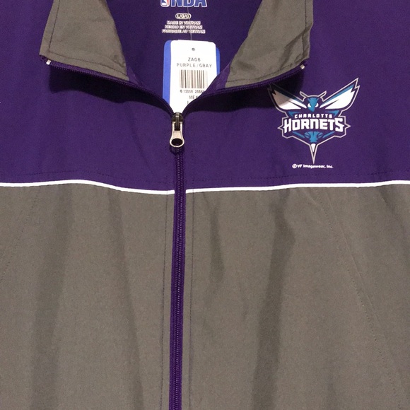 NBA Hornets Windbreaker - Picture 6 of 6
